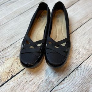 Comfy Earth Spirit Flats